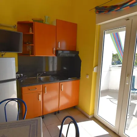 Familie Percinic Apartamento Rab Town