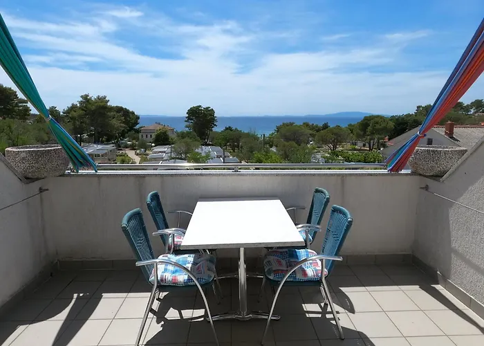 Familie Percinic Apartman Rab Town