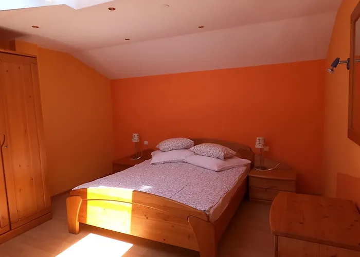 Apartman Familie Percinic *